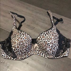 Victoria Secret body by Victoria Demi bra